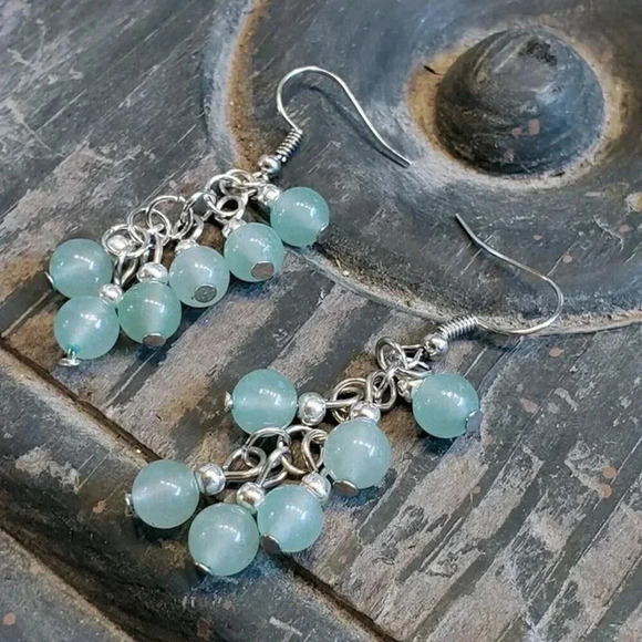 Malaysia Jade Green Gemstone Bead Dangle Silver Platinum Plated Earrings - Picture 5 of 10